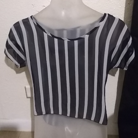 A'gaci Black and White Stripped Blouse Size S - Picture 5 of 7